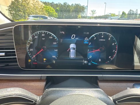 Used 2023 Mercedes-Benz GLE 350 4MATIC w/ Premium Package image 28