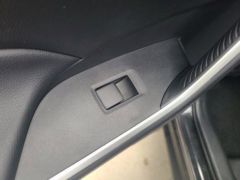 Used 2021 Toyota RAV4 LE w/ Carpet Mat Package (TMS) image 15