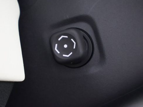 Used 2023 Toyota Tundra Capstone image 42