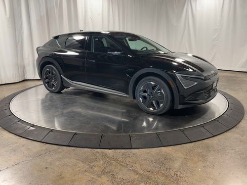 New 2025 Kia EV6 Light image 2