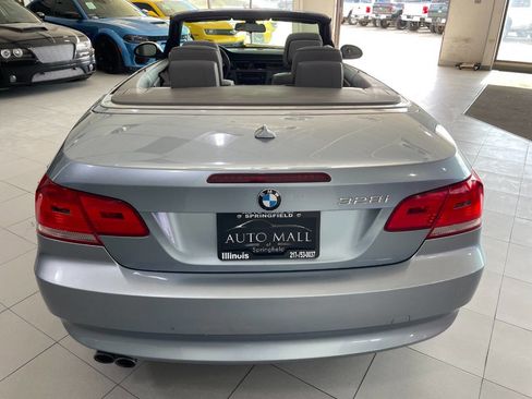 Used 2009 BMW 328i Convertible image 6