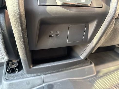 New 2027 Chevrolet Traverse Z71 w/ LPO, Floor Liner Package AWD/4WD image 46