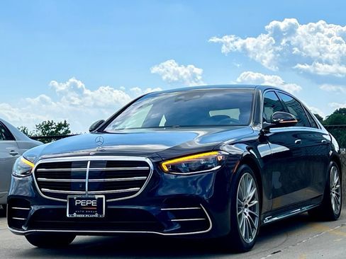 Used 2023 Mercedes-Benz S 500 4MATIC image 4
