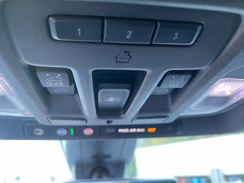 Used 2020 Chevrolet Silverado 1500 High Country w/ Technology Package image 31