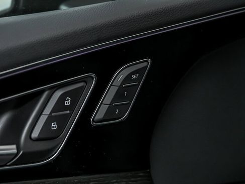 Used 2018 Audi Q7 3.0T Prestige w/ Prestige Package AWD/4WD image 16