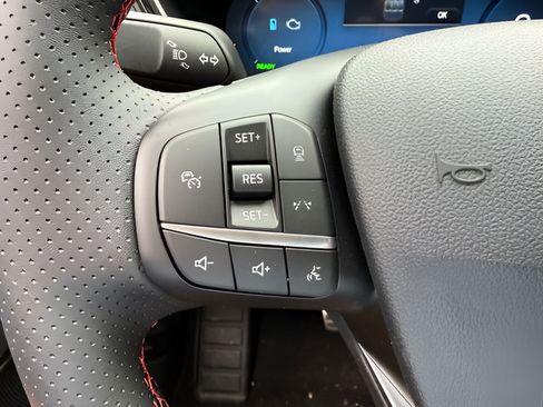 Used 2024 Ford Escape ST-Line Select w/ Tech Pack #2 AWD/4WD image 18