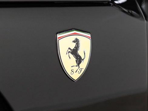 Used 2025 Ferrari Purosangue image 25