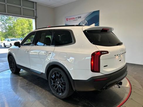 Used 2022 Kia Telluride SX w/ Nightfall Edition Package AWD/4WD image 4
