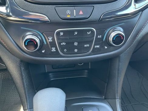 Certified 2023 Chevrolet Equinox RS w/ RS Leather Package AWD/4WD image 7