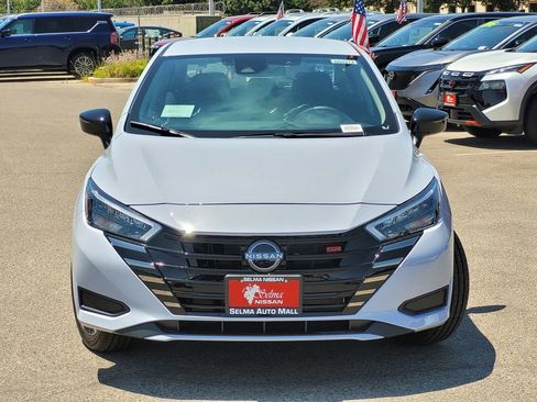 New 2025 Nissan Versa SR w/ Trunk Package image 2