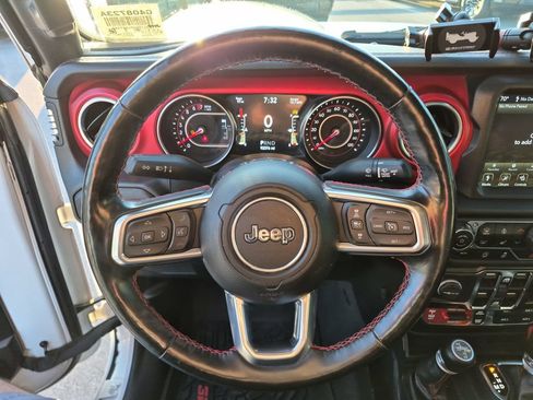 Used 2021 Jeep Gladiator Rubicon AWD/4WD image 24