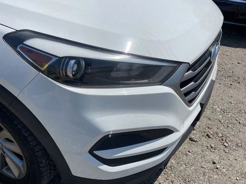 Used 2018 Hyundai Tucson SE w/ Cargo Package AWD/4WD image 15