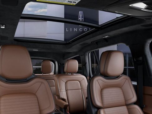 New 2027 Lincoln Aviator Black Label w/ Dynamic Handling Package AWD/4WD image 22