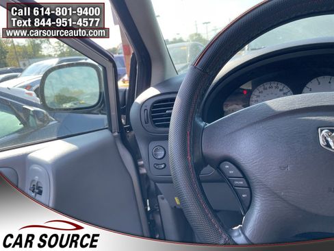 Used 2005 Dodge Grand Caravan SXT image 28