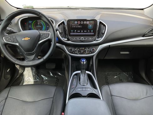 Used 2017 Chevrolet Volt LT w/ Comfort Package FWD image 10