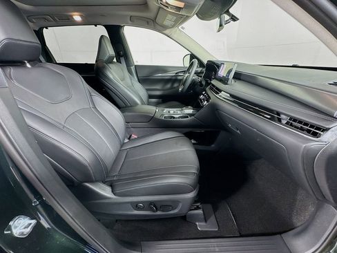 Certified 2026 INFINITI QX60 Luxe w/ Cargo Package AWD/4WD image 38