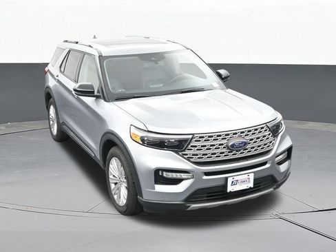 Used 2022 Ford Explorer Limited w/ Equipment Group 301A AWD/4WD image 67