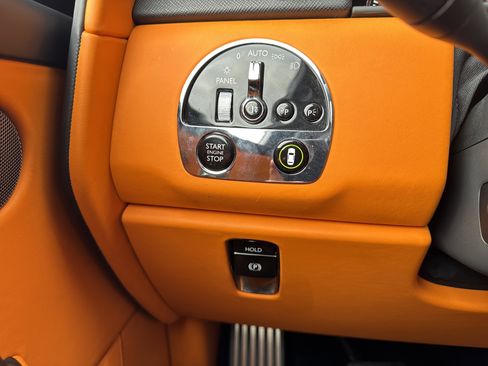 Certified 2024 Rolls-Royce Cullinan image 32