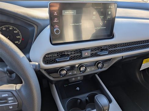 New 2026 Honda HR-V LX image 28