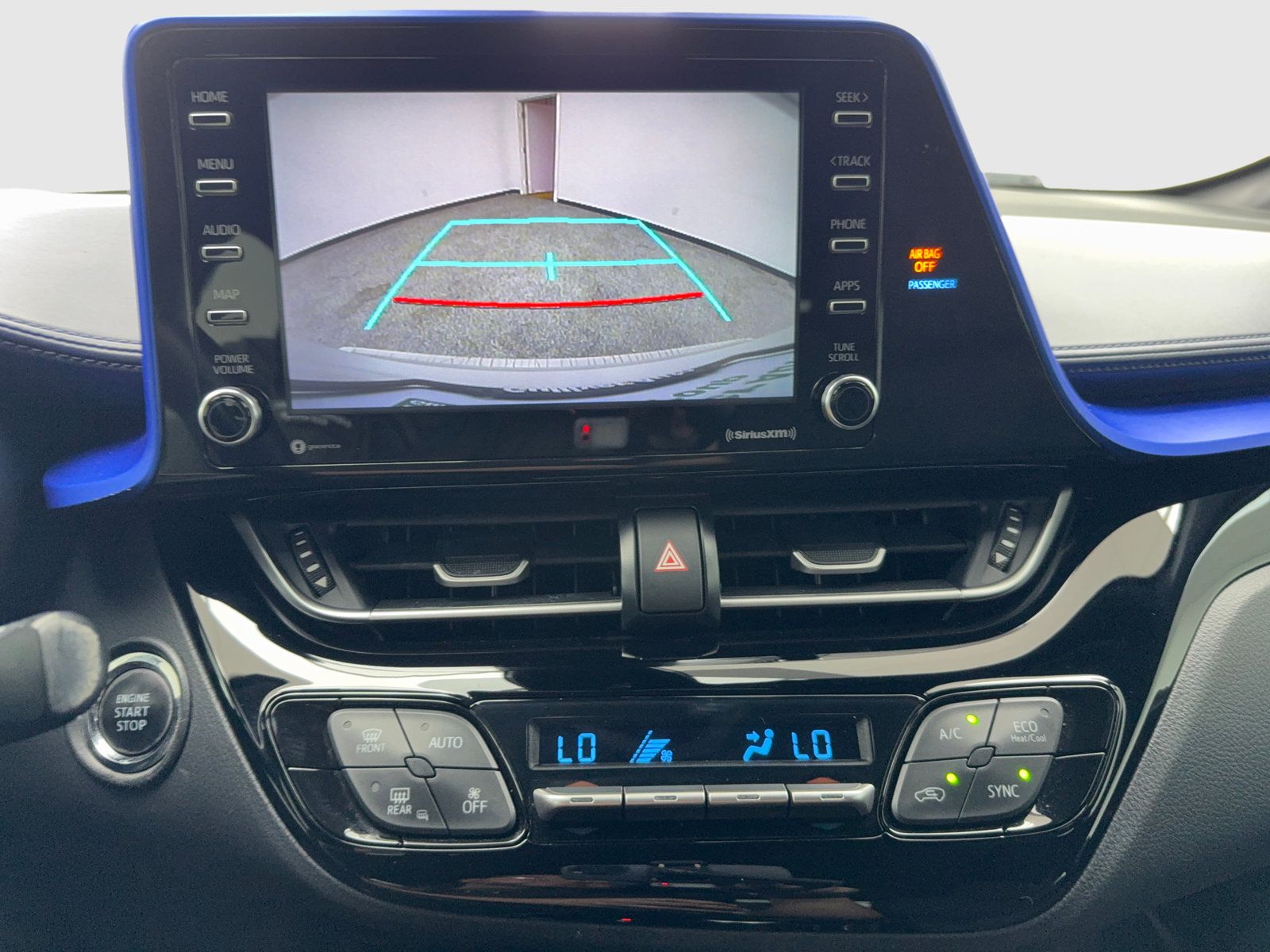 Used 2020 Toyota C-HR XLE FWD image 28