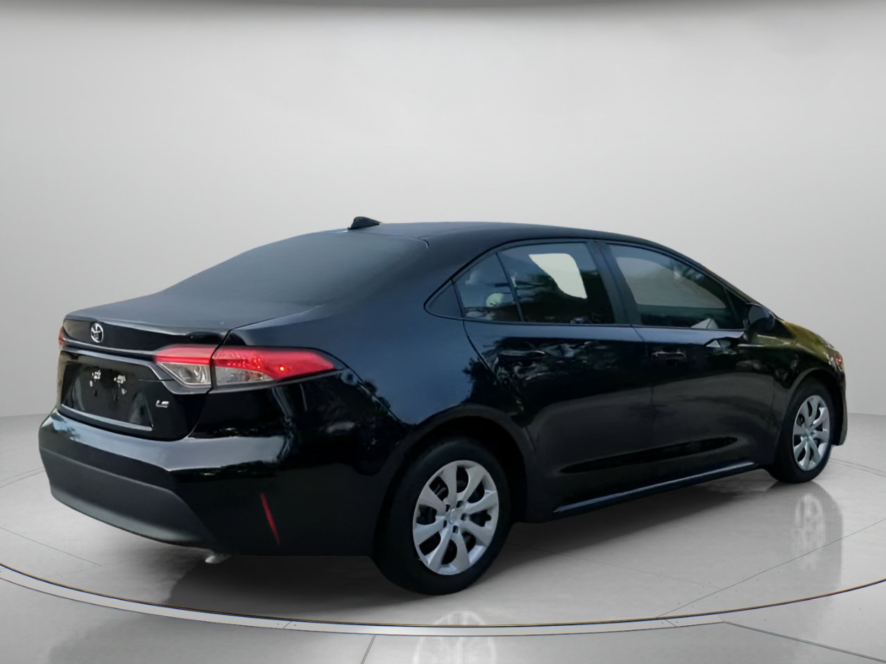 Used 2024 Toyota Corolla LE FWD image 28