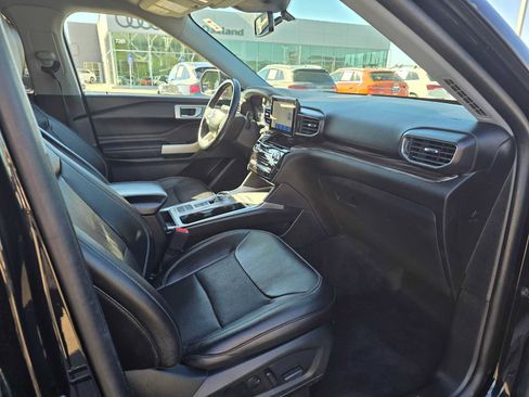 Used 2023 Ford Explorer Limited w/ Equipment Group 301A image 11