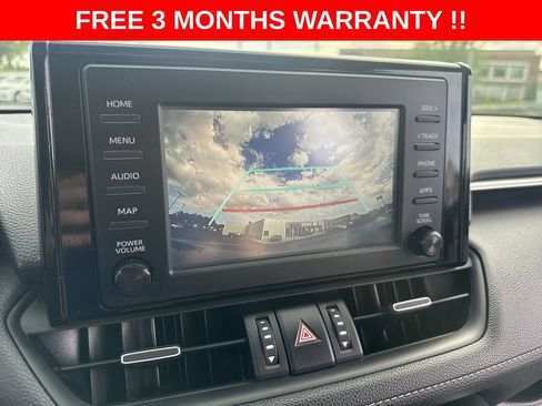Used 2019 Toyota RAV4 XLE Premium w/ Cold Weather Package AWD/4WD image 18