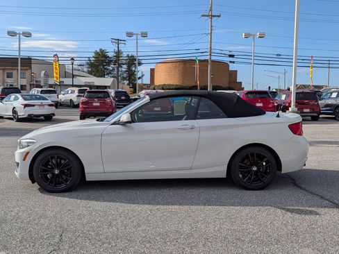 Used 2019 BMW 230i xDrive Convertible w/ Convenience Package image 11