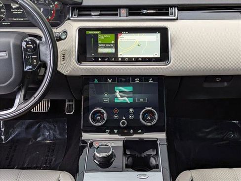 Used 2019 Land Rover Range Rover Velar R-Dynamic SE image 12
