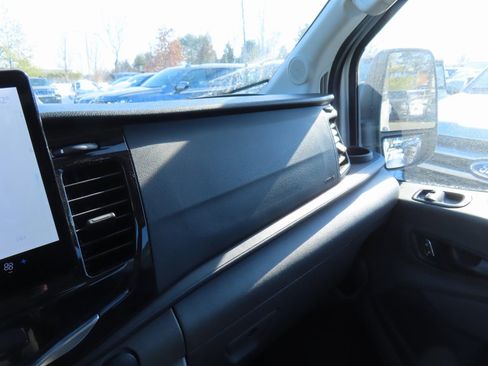 Used 2023 Ford Transit 350 XLT image 16