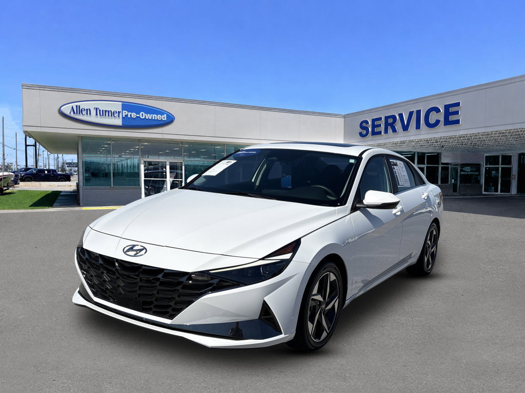 Certified 2023 Hyundai Elantra Limited w/ Cargo Package FWD image 4