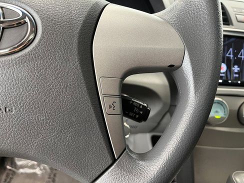 Used 2009 Toyota Camry LE image 26