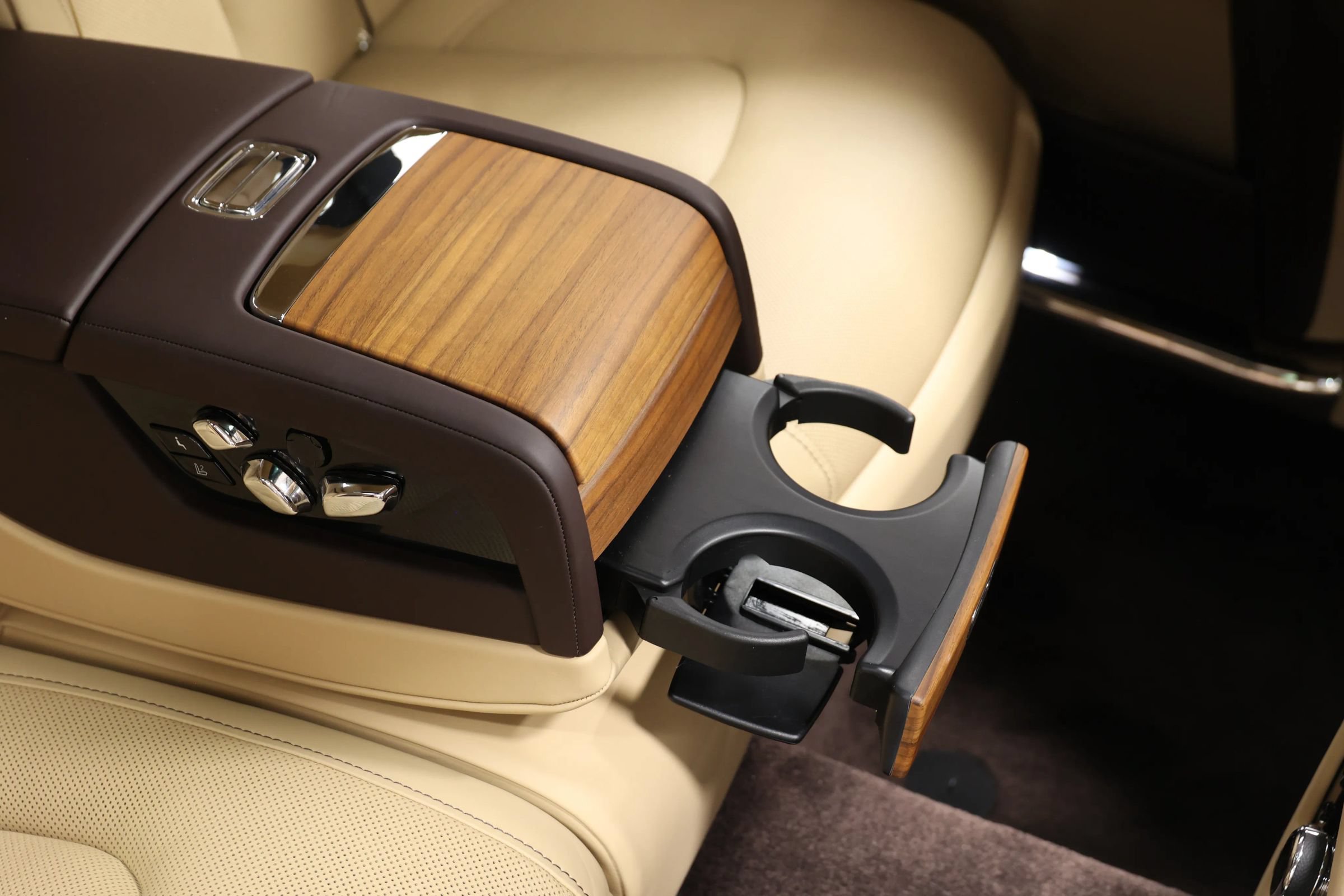 Used 2022 Rolls-Royce Ghost w/ Ghost Package AWD/4WD image 99