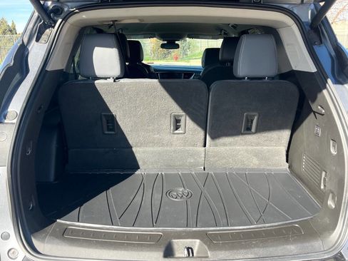 Used 2019 Buick Enclave Premium image 16