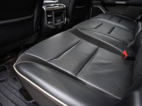 Used 2019 RAM 1500 Laramie image 44