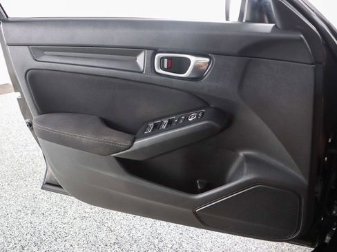 Used 2023 Honda Civic Sport image 21