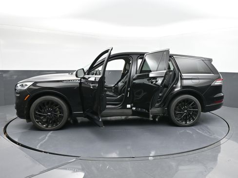 Used 2022 Lincoln Aviator Reserve w/ Equipment Group 201A image 38