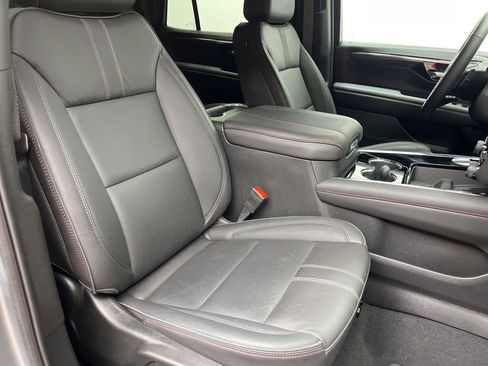 Used 2025 Chevrolet Tahoe RST w/ Comfort Package RWD image 25