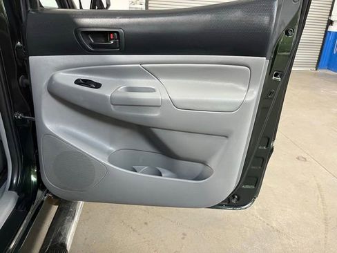 Used 2013 Toyota Tacoma PreRunner w/ TRD Off-Road Pkg RWD image 15