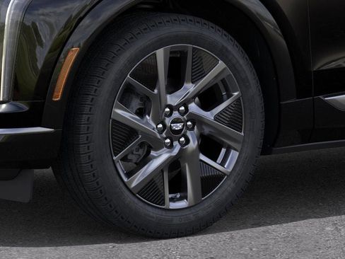 New 2026 Cadillac Optiq Luxury 1 image 9