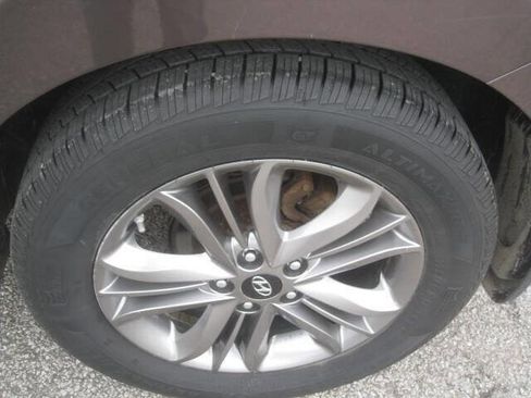 Used 2014 Hyundai Tucson GLS image 31