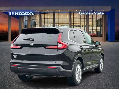 Used 2024 Honda CR-V EX-L image 3