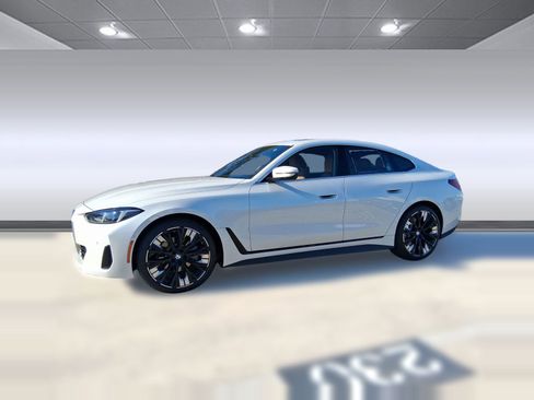 Used 2026 BMW 430i w/ Premium Package RWD image 19