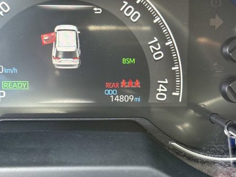 Used 2025 Toyota RAV4 LE AWD/4WD image 37