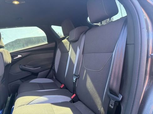Used 2016 Ford Focus ST FWD image 9