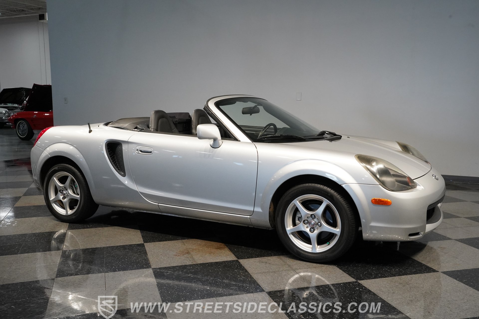 Used 2001 Toyota MR2 RWD image 16