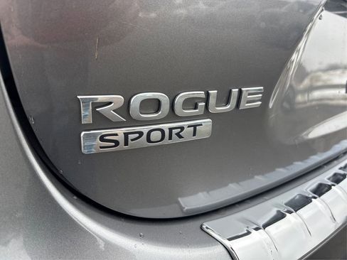 Used 2017 Nissan Rogue Sport SV AWD/4WD image 14