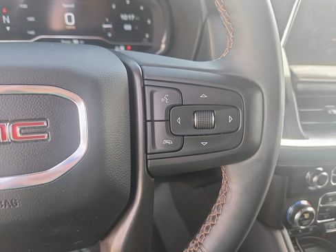 Used 2024 GMC Yukon AT4 w/ Technology Package AWD/4WD image 16