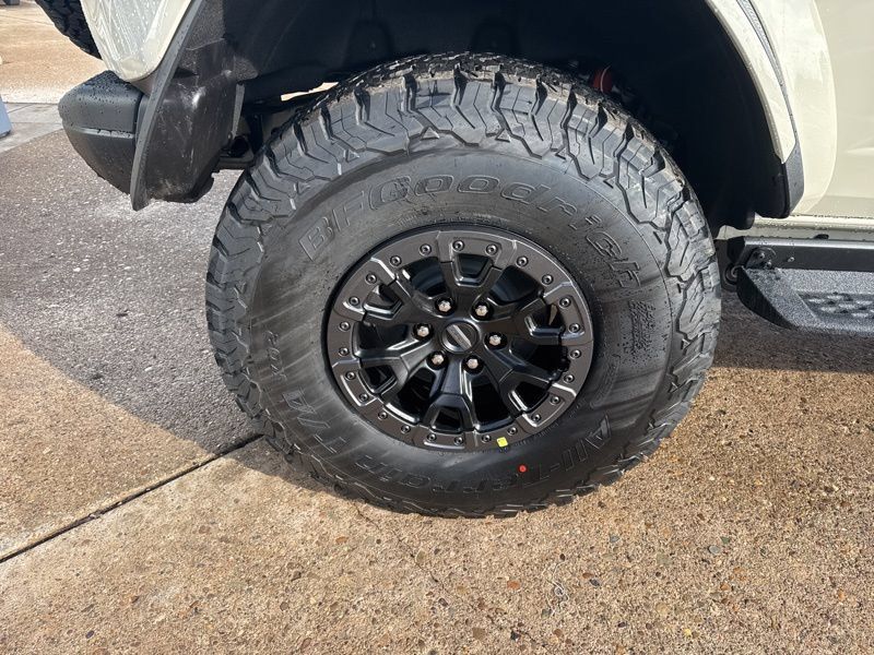 New 2025 Ford Bronco Raptor AWD/4WD image 9