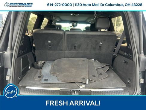 Used 2023 Jeep Grand Wagoneer Series III AWD/4WD image 14